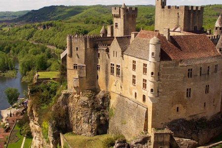 chateau_de_beynac_vue_globale_2-1920x640